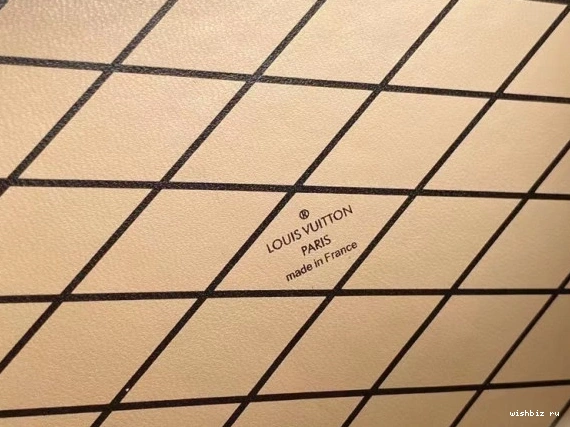 WIS VUITTON LOUIS MALLE PETITE 1016